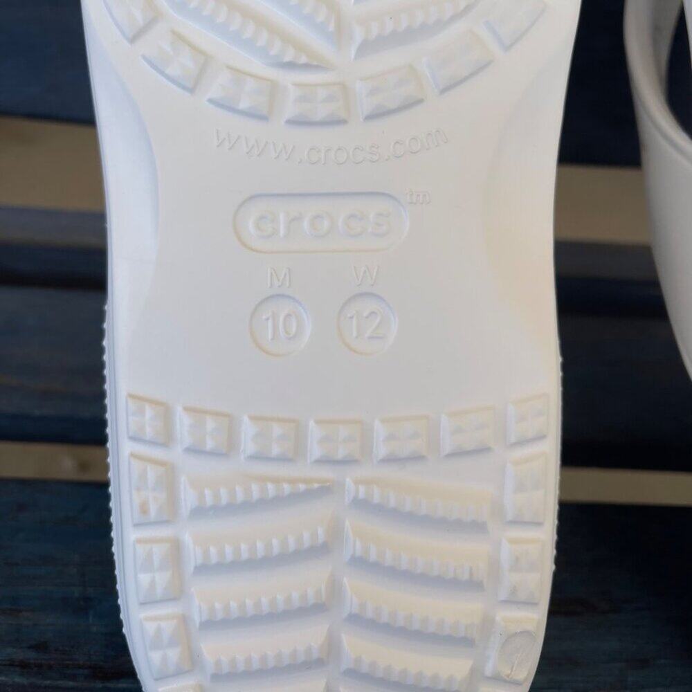 Crocs Classic Flip Sandals Men’s 10 Women’s 12 White Comfort Lightweight Slides - Picture 7 of 7